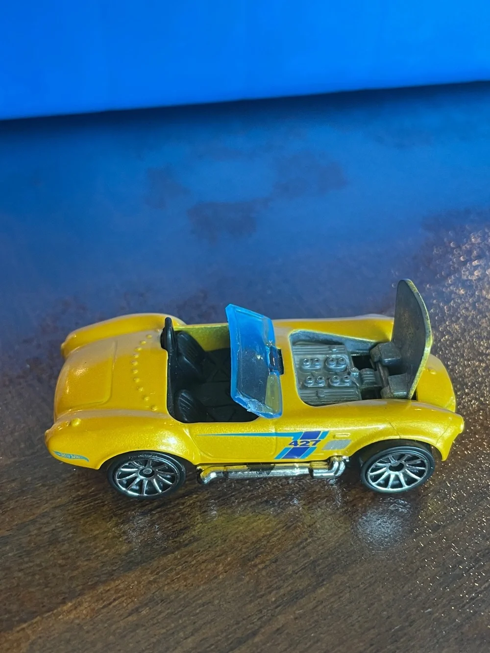 1982 Hot Wheels Shelby Cobra  427  Hood opens 1;64